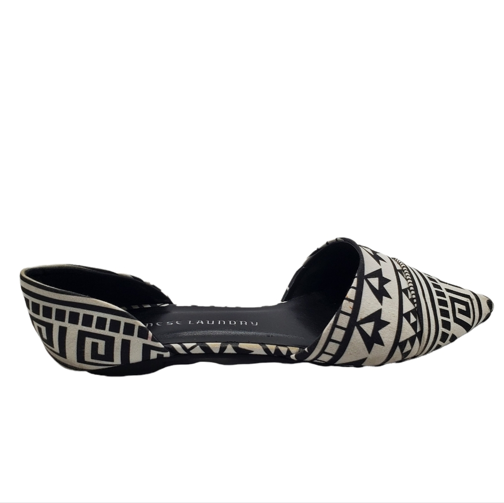 Chinese Laundry Flats